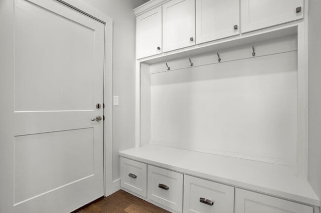 Building Photo - Beautiful 4 Bed 4.5 Bath New construction Home off of Rupple!! Pre-Leasing for Summer!