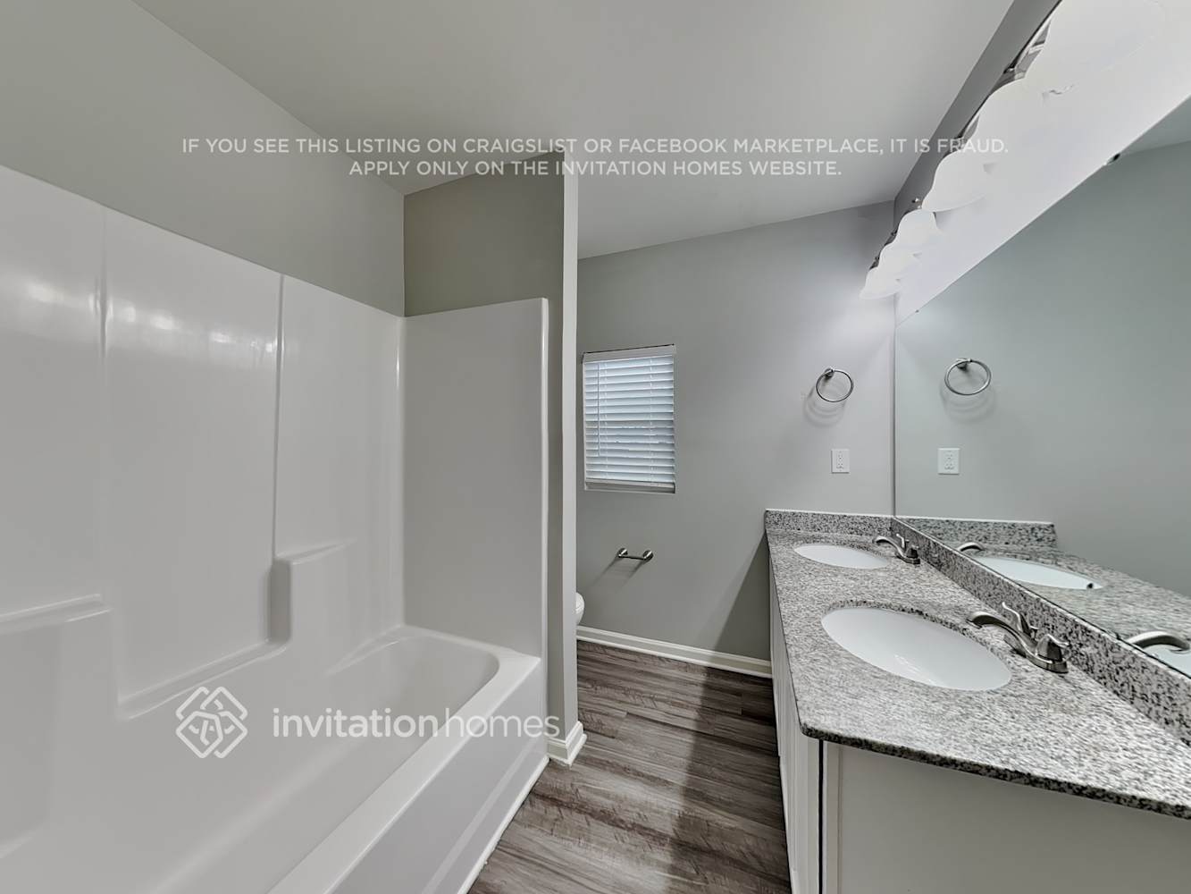 Building Photo - 915 Mathis Ave