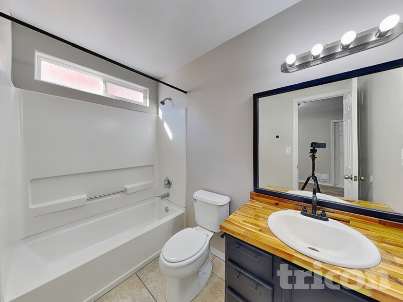 Building Photo - 7609 Snowy Egret Ct NW