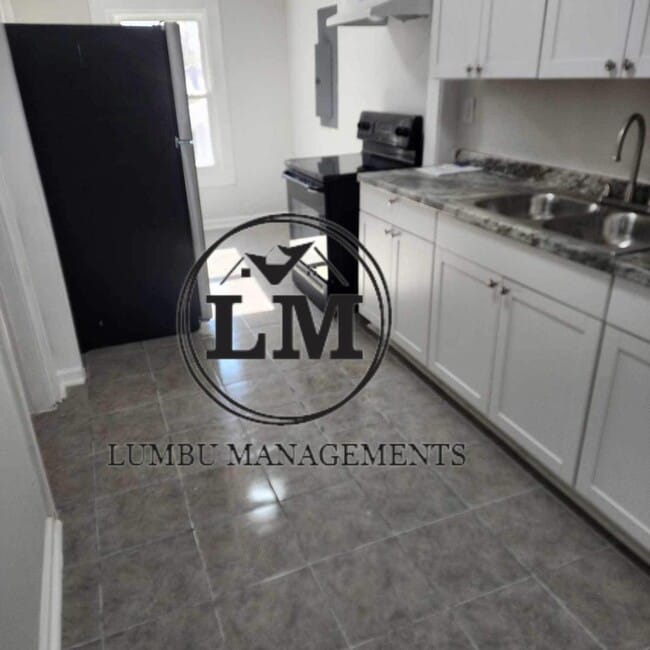 Building Photo - 863 Stokes St