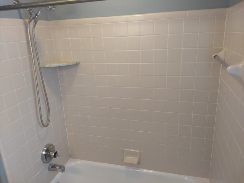 Building Photo - 60 Canfield Dr