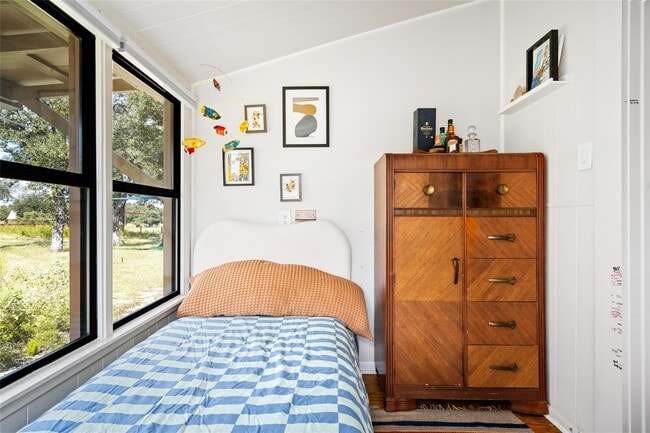 Building Photo - 11773 Newberg Rd