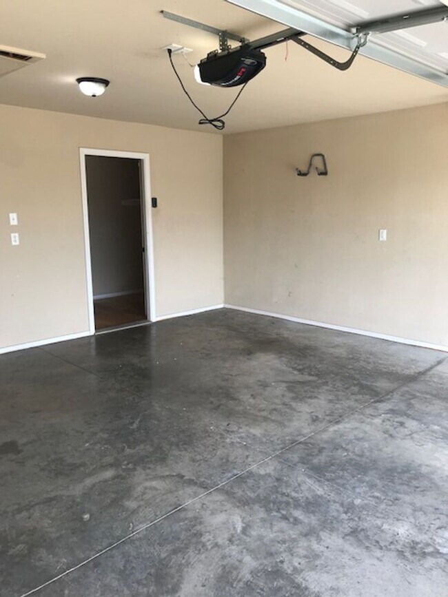 Building Photo - Nice home 3 Bedroom 2 Bathroom House in North Little Rock, Arkansas