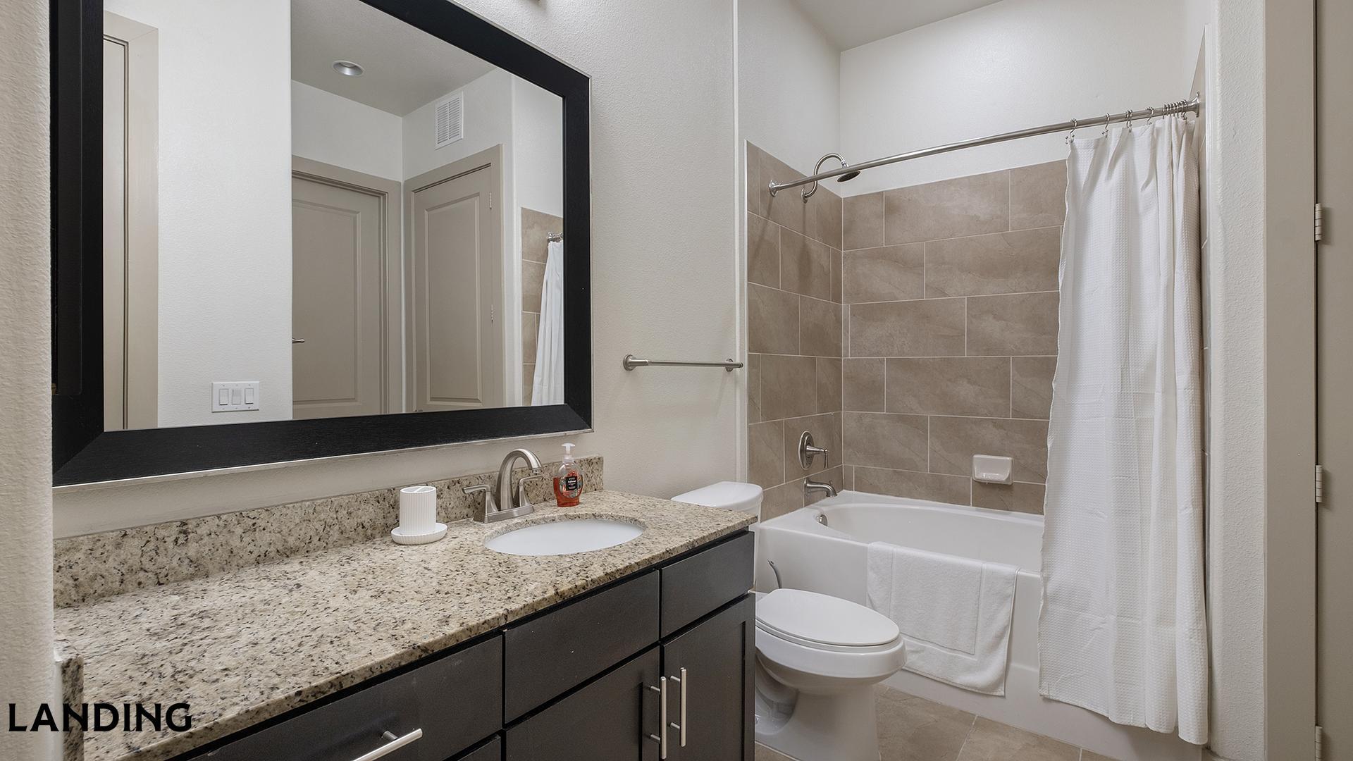 Building Photo - 2626 Fountain View Dr