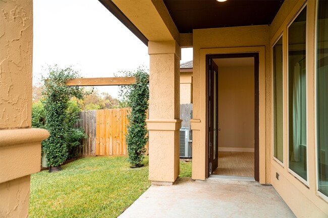 Building Photo - 9535 Scanlan Heights Ln