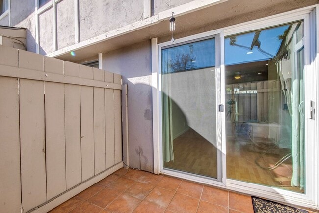 Building Photo - 2-Bed Cupertino Home with Private Yard, In-Unit Laundry, Pool and Clubhouse