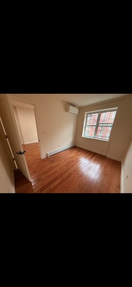 Building Photo - 14115 Cherry Ave