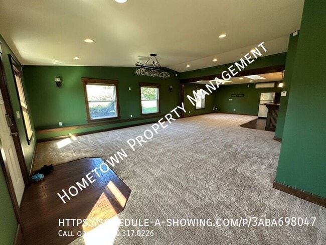 Building Photo - 4047 Legacy Dr NE