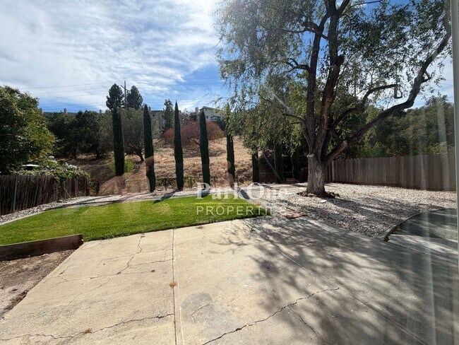 Building Photo - 5098 Black Oak Rd