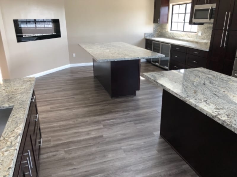 Building Photo - 1824 Queens Way