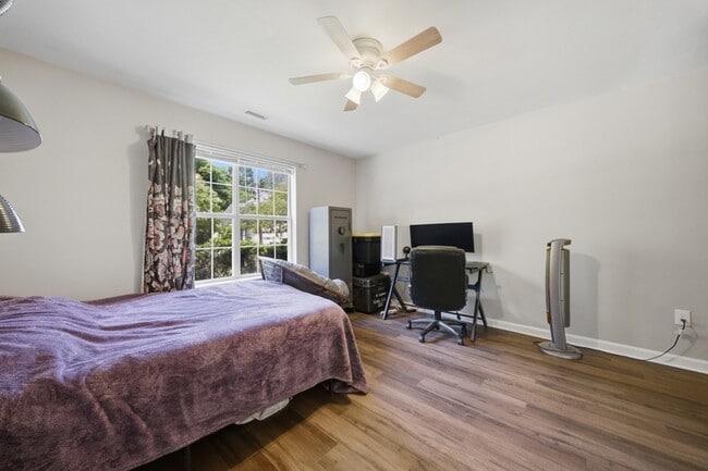 Building Photo - 4553 Shoshone Ct