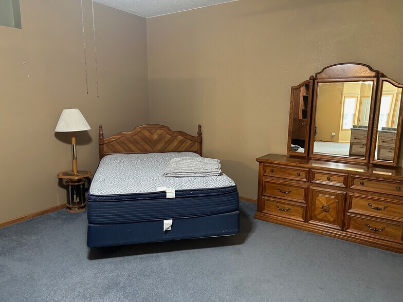 bedroom as furnished - 23839 S Rockerville Rd