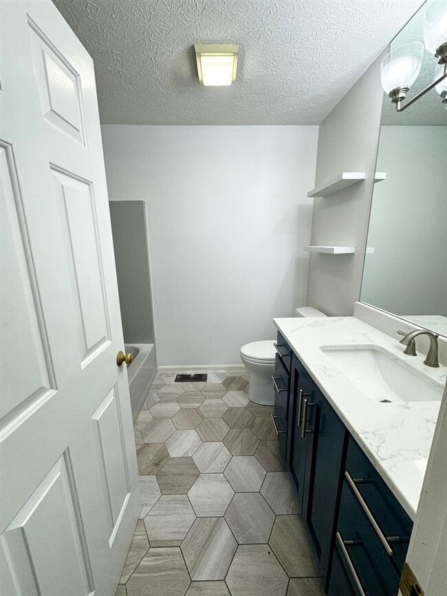 Building Photo - 181 Saddlebrook Way
