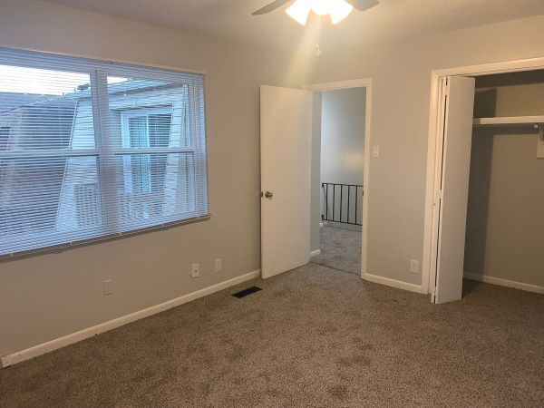 Building Photo - Cedar Bluff! Spacious 2bdrm/1.5bath