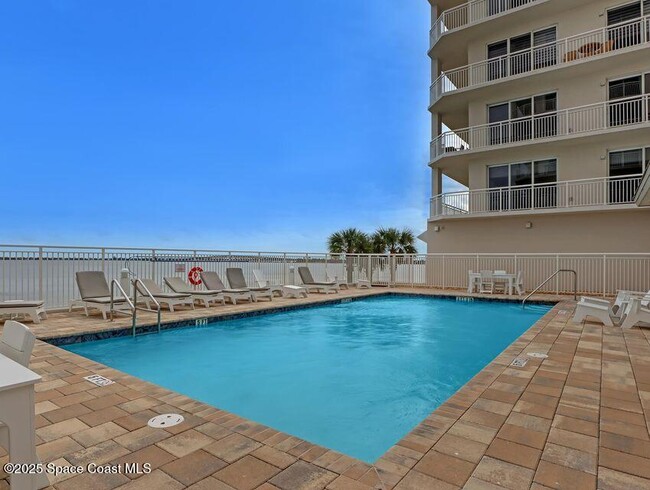 Building Photo - 1435 S Harbor City Blvd