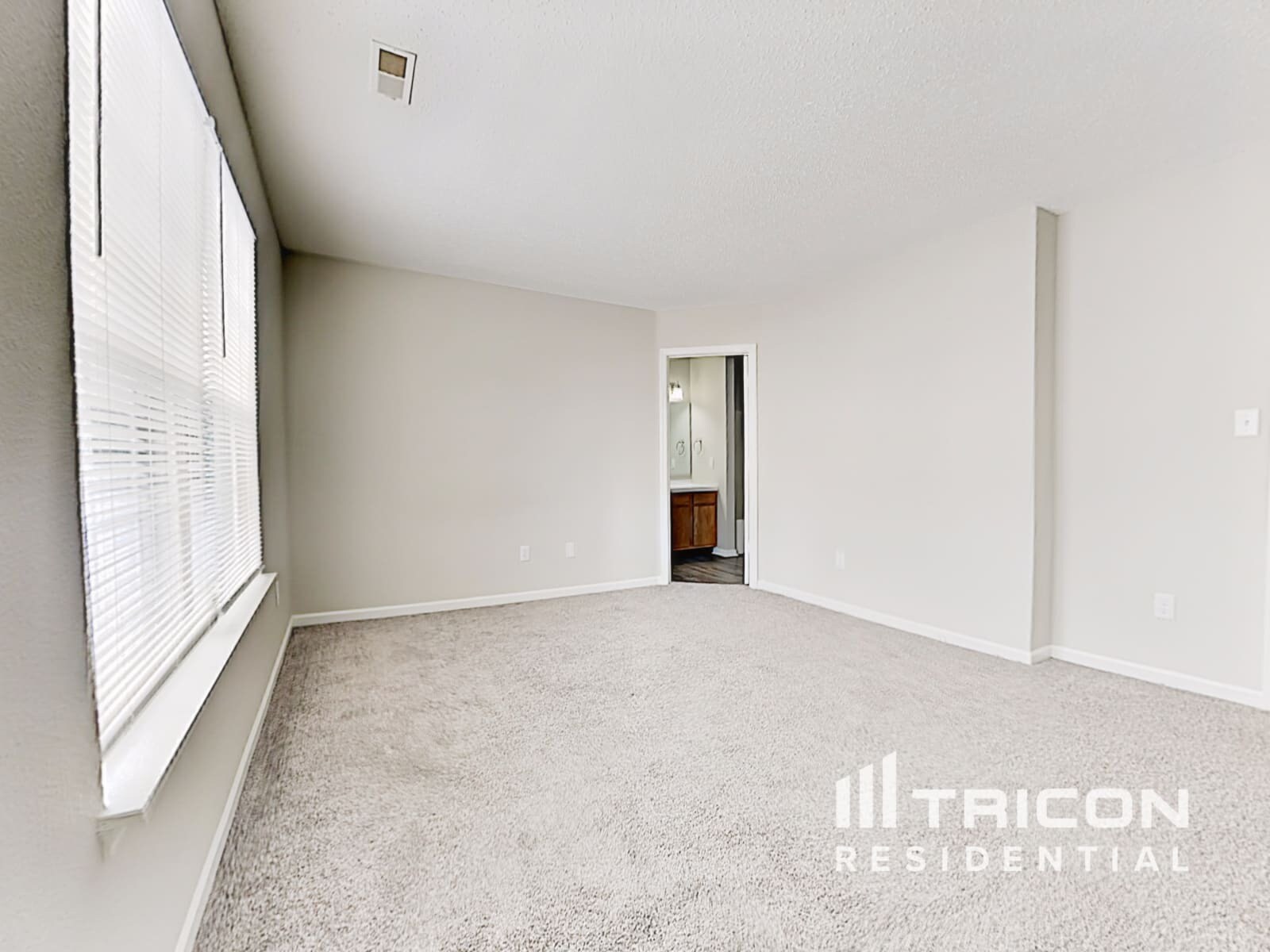 Building Photo - 4669 Driftwood Ln