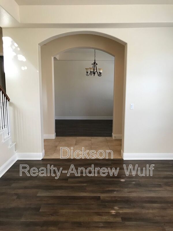 Building Photo - 2205 Heavenly View Trail
