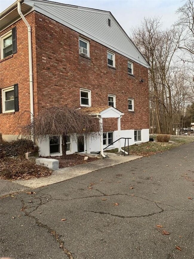 Building Photo - 475 Christian Herald Rd