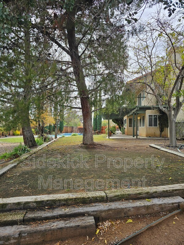 Building Photo - 15775 Cheyenne St