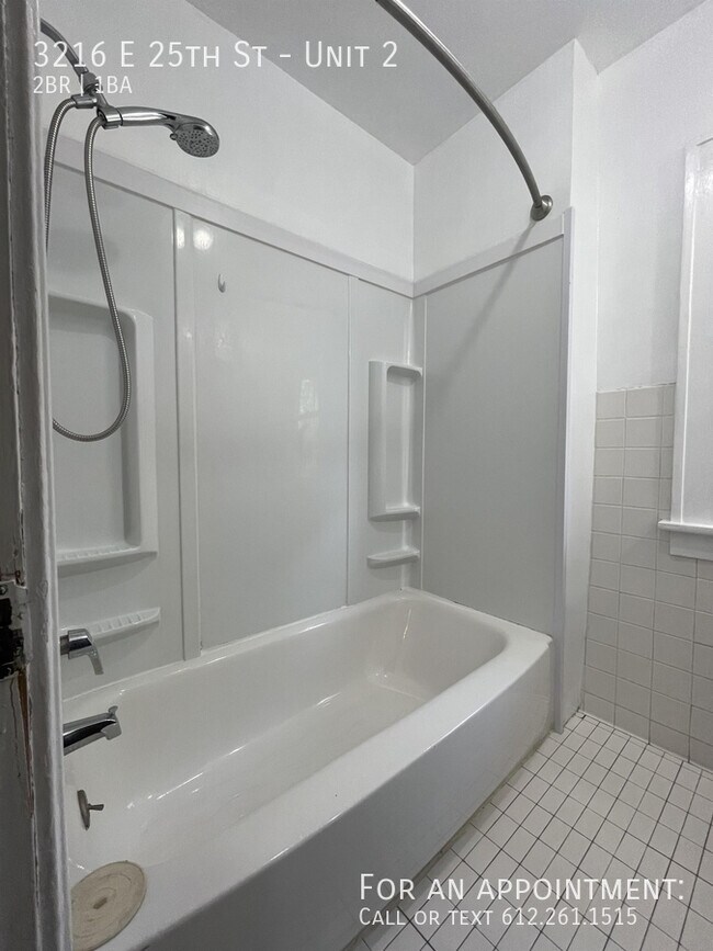 Building Photo - 3216 E 25th St