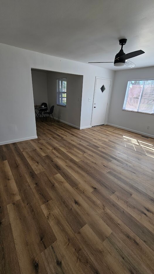 Building Photo - 47 S Brentwood Ave