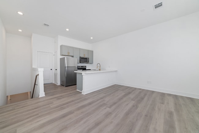 Building Photo - 22206 Dutch Oven Dr