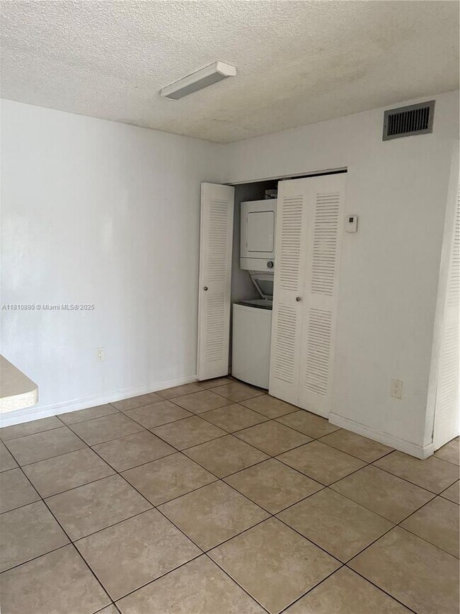 Building Photo - 15600 SW 80th St