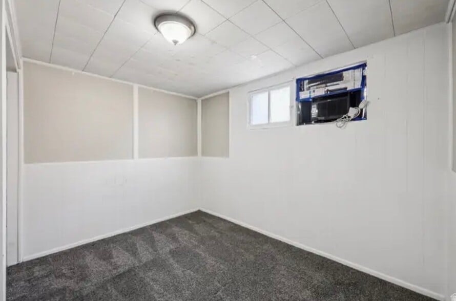 Building Photo - 195 E 100 N