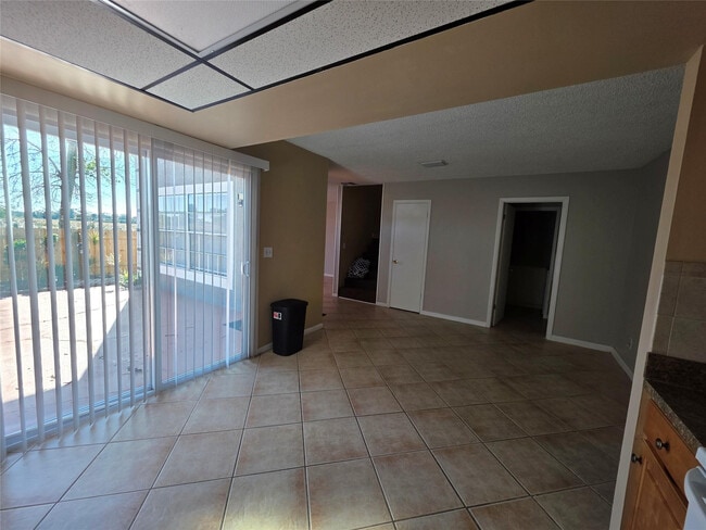 Building Photo - 5282 SE 43rd Trce