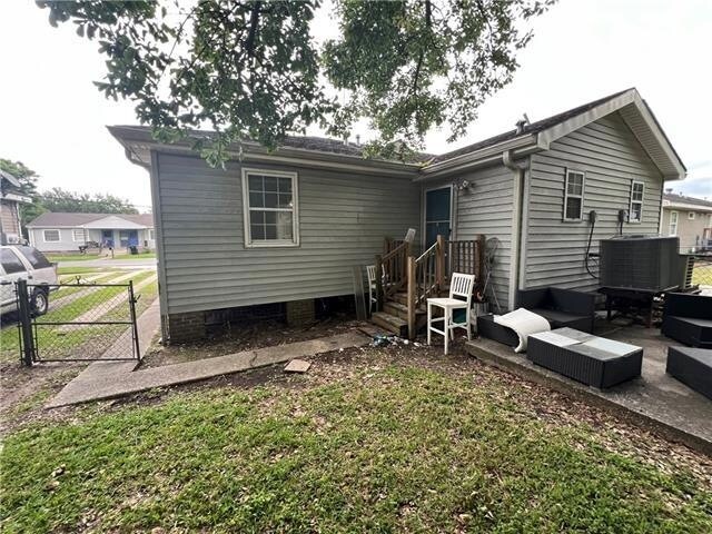 Building Photo - 708 Community St