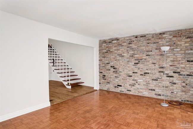 Building Photo - 4707 Huron Dr