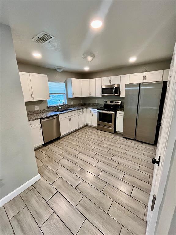 Building Photo - 1705 3RD St NW