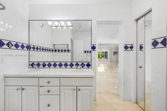 Building Photo - 7255 SW 125th St