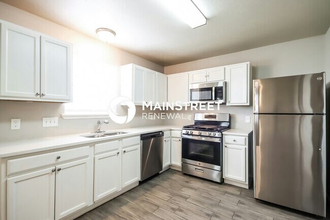 Building Photo - 3 Bedroom Pet-Friendly Home in Humble, TX with Main Street Renewal