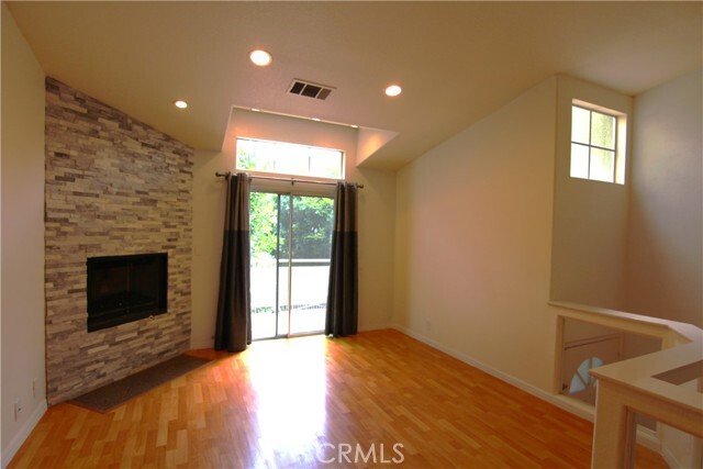 Building Photo - 15349 Hunsaker Ave