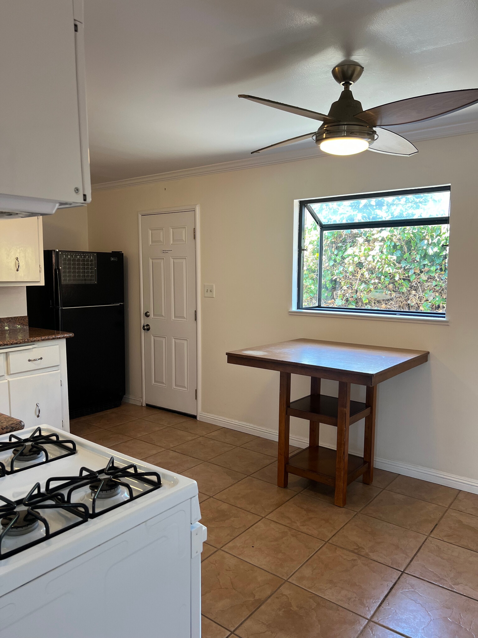 Building Photo - 217 Mendocino St