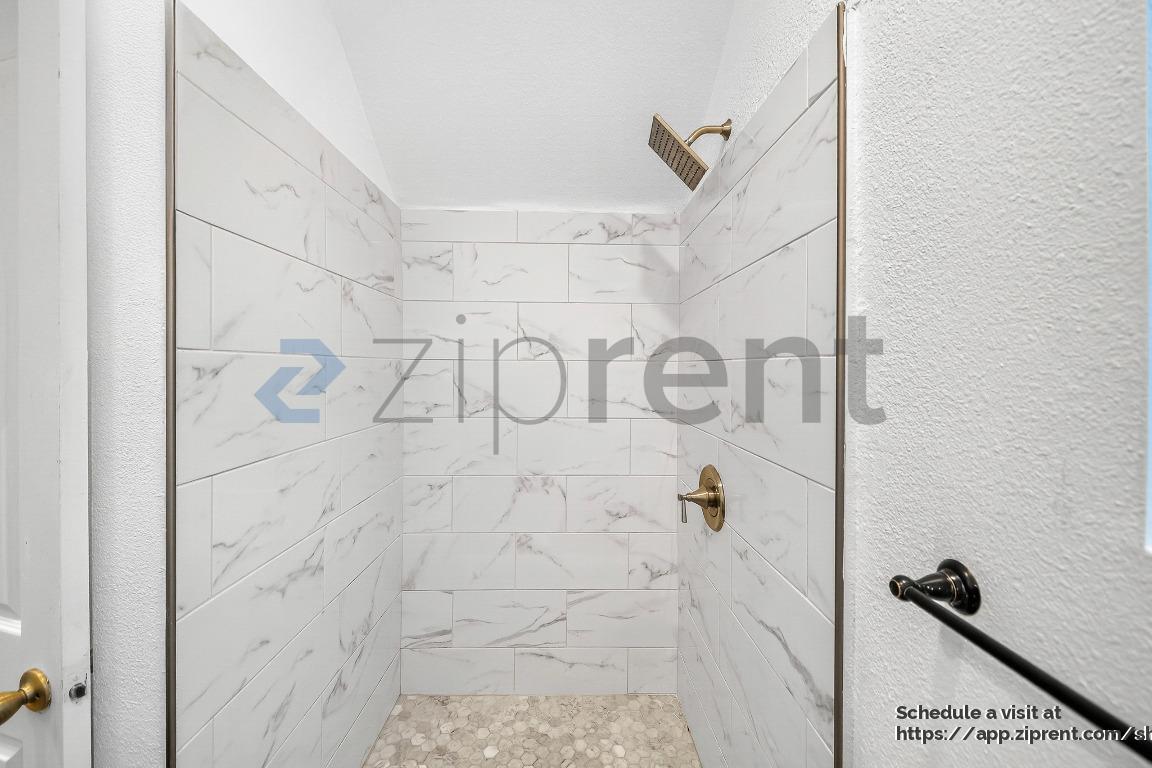 Building Photo - 542 Magnolia Ave