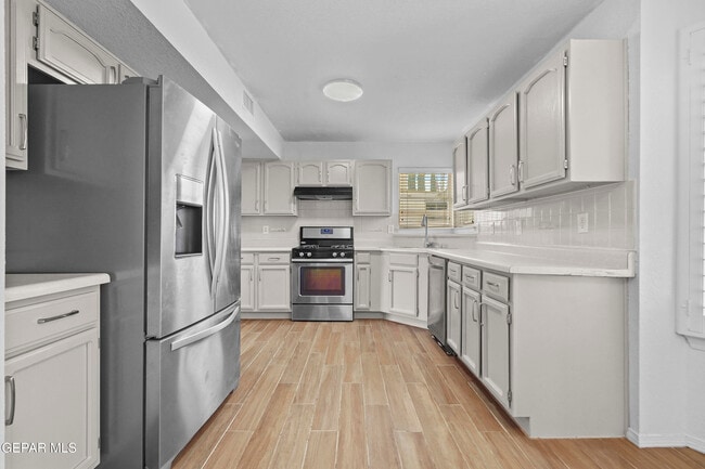 Building Photo - 11941 Arrow Knoll Cir