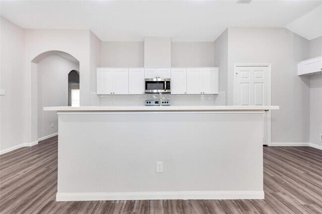 Building Photo - 2150 Mosher Ln