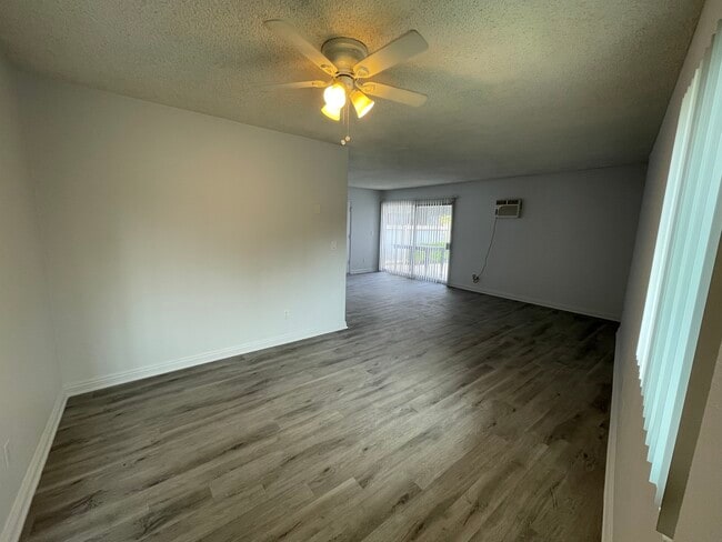 Building Photo - 8131 San Angelo Dr
