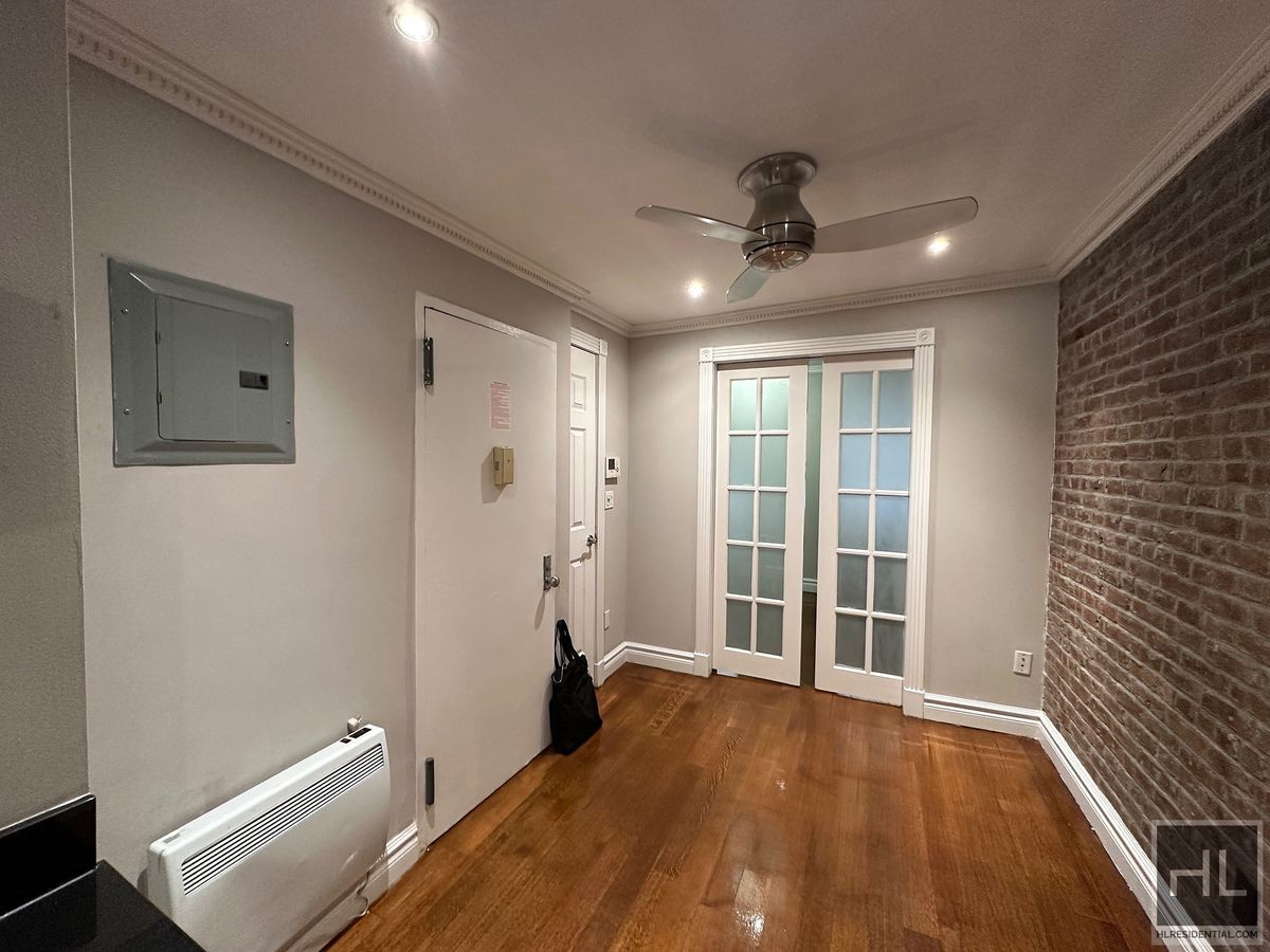 Building Photo - W 53RD ST.