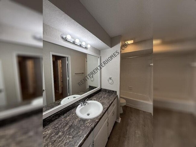 Building Photo - 12421 Acadia Ct