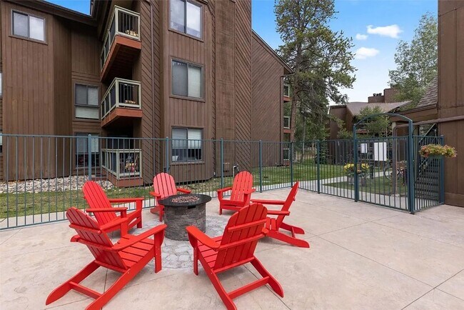 Building Photo - Winter Seasonal Rental- Wild Irishman 1039