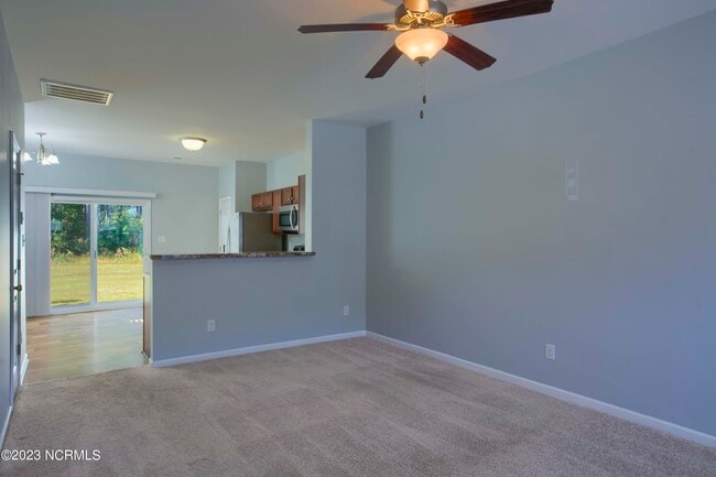 Building Photo - 113 Beacon Woods Dr