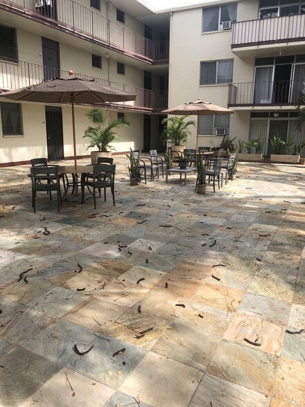 Building Photo - 1914 University Ave