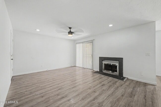 Building Photo - 5236 W Peoria Ave