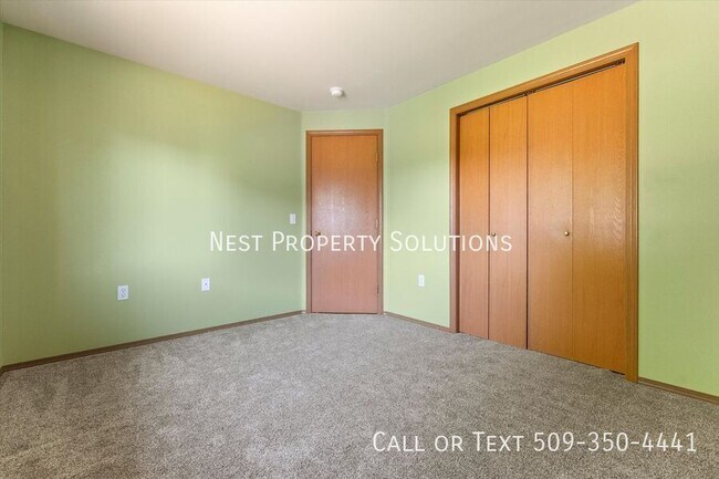 Building Photo - 812 Sage Bay Dr