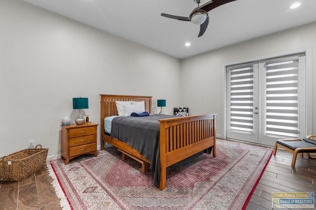 Building Photo - 4 Sawgrass Ct