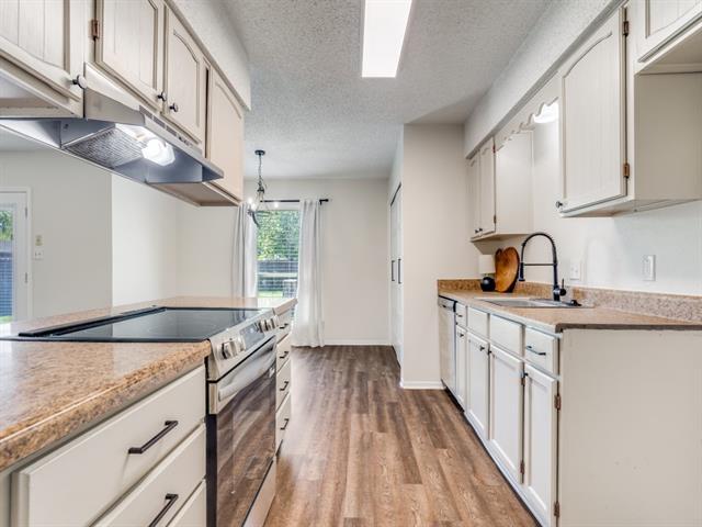 Building Photo - 1108 Briar Ct