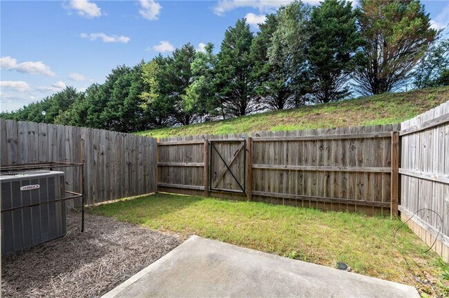 Building Photo - 6456 Scudders Dr